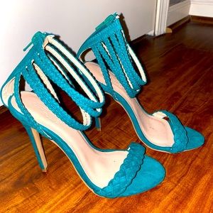 Teal Heals! SUPER cute. Brand New!